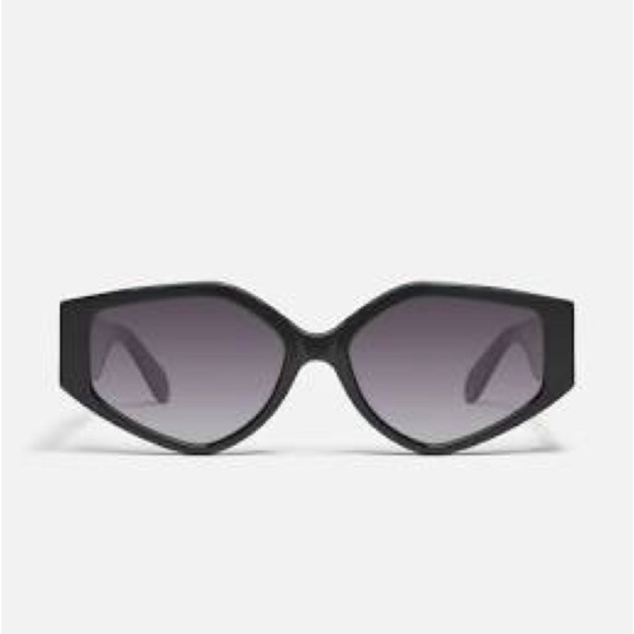 Quay Australia Black Cat-Eye Sunglasses - Picture 1 of 6
